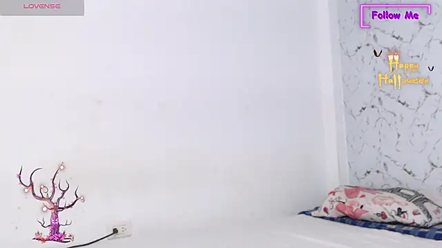 Snapshot of Dominic_king7 chatting on 10-26-25, 01:33 Dominic king7 online show from 10-26-25, 01:33