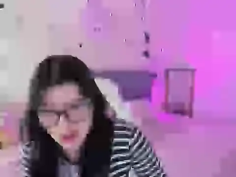 Snapshot of Gia_Brawn chatting on 10-24-25, 11:17 Gia Brawn online show from 10-24-25, 11:17