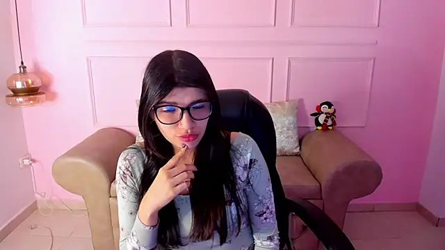 Snapshot of Gia_Brawn chatting on 11-27-25, 11:34 Gia Brawn online show from 11-27-25, 11:34