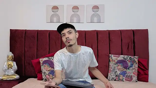 Timothe Evans online show from 10-14-25, 09:04