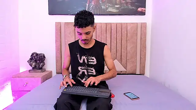 Timothe Evans online show from 10-25-25, 08:47