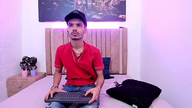 Timothe Evans online show from 01-11-26, 04:17