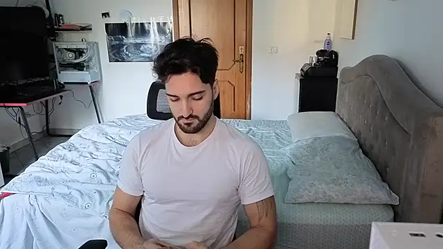 Al3xox02 online show from 01-12-26, 12:54