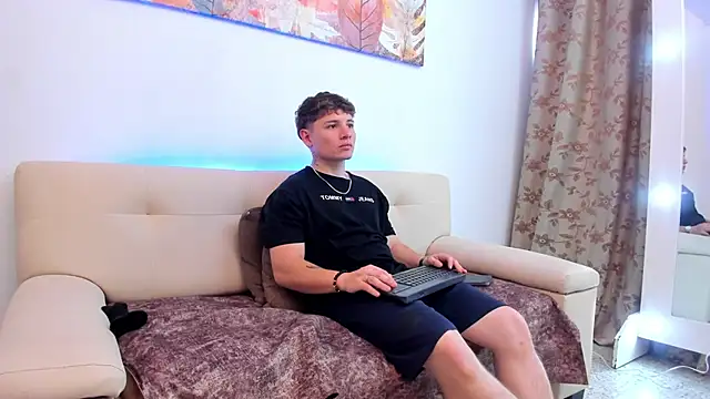 Leoo Miller online show from 10-07-25, 08:50