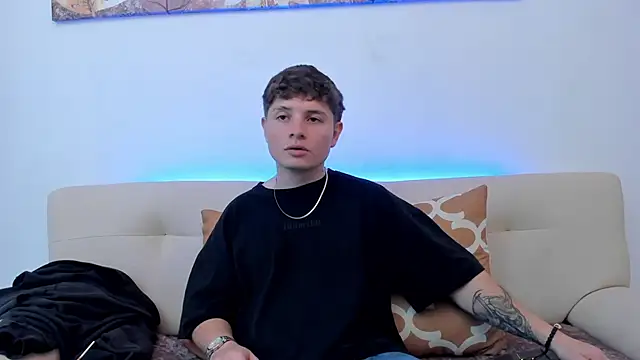 Leoo Miller online show from 10-20-25, 09:04