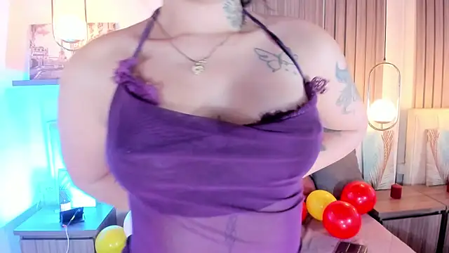 Snapshot of Yaramooun chatting on 02-28-26, 01:12 Yaramooun online show from 02-28-26, 01:12