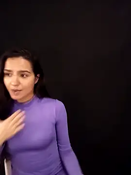 Snapshot of MissHazelnut chatting on 11-20-25, 08:08 MissHazelnut online show from 11-20-25, 08:08