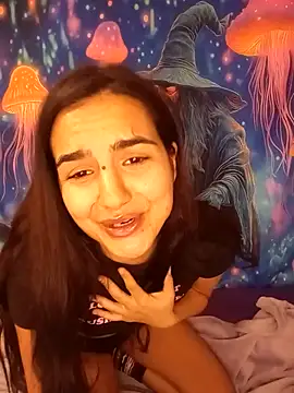 Snapshot of MissHazelnut chatting on 11-27-25, 07:27 MissHazelnut online show from 11-27-25, 07:27