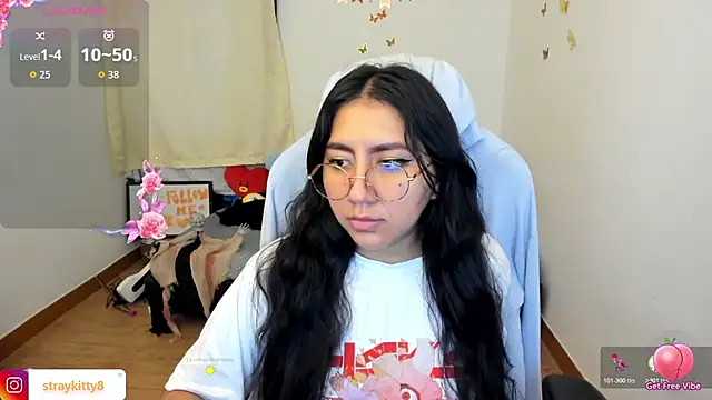 LoveLyy- online show from 10-17-25, 01:03