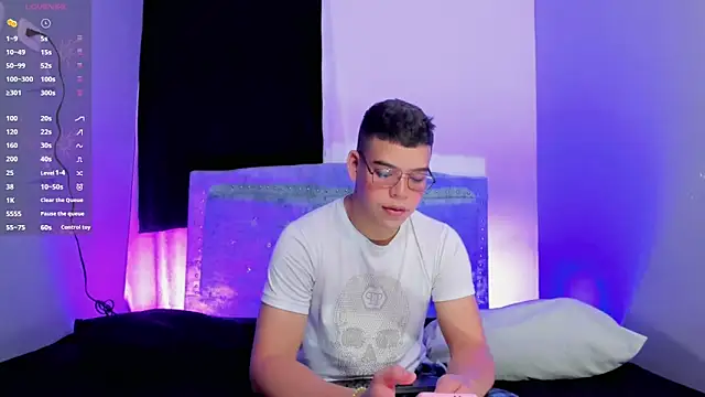 alex boyy online show from 10-14-25, 08:48