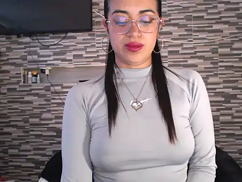 Carla Bennett   online show from 10-12-25, 11:09