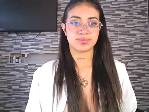 Carla Bennett   online show from 10-15-25, 11:21