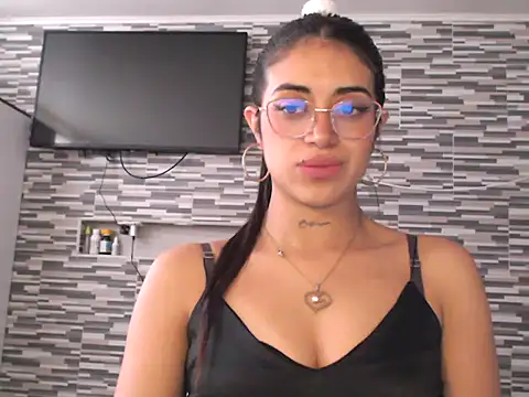 Carla Bennett   online show from 10-30-25, 11:44