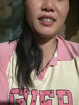 Snapshot of Pii_x chatting on 10-13-25, 12:16 Pii x online show from 10-13-25, 12:16