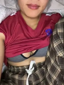 Snapshot of Pii_x chatting on 10-22-25, 12:44 Pii x online show from 10-22-25, 12:44