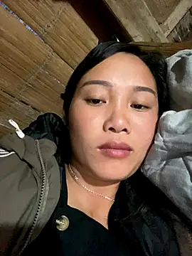 Snapshot of Pii_x chatting on 11-18-25, 01:11 Pii x online show from 11-18-25, 01:11