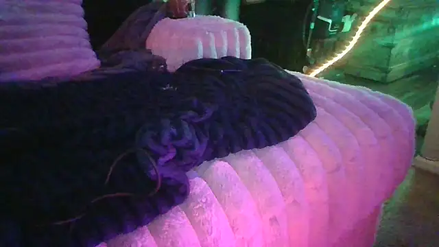 nvthvn555 online show from 10-27-25, 05:55