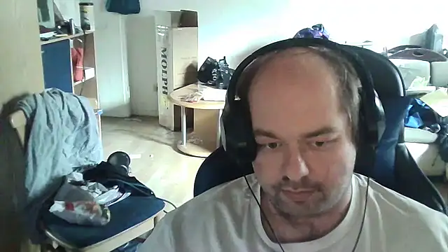 Snapshot of Pumba_Hornyboy chatting on 10-16-25, 01:34 Pumba Hornyboy online show from 10-16-25, 01:34