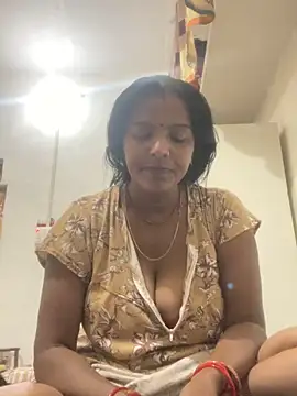 Snapshot of Sapnahot34 chatting on 11-24-25, 07:30 Sapnahot34 online show from 11-24-25, 07:30