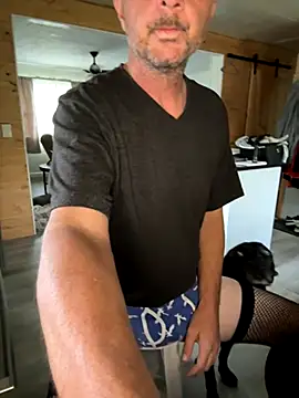 smkbustr online show from 10-13-25, 08:09