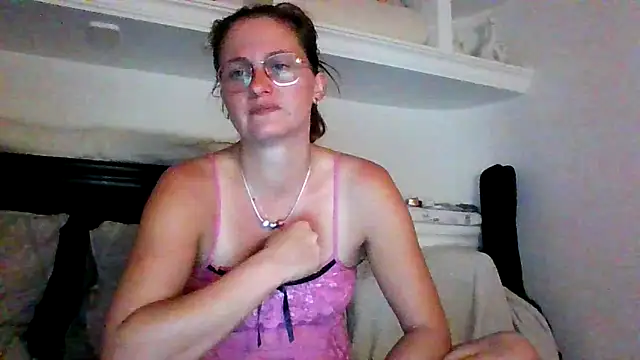 xcrazzycat online show from 10-12-25, 08:30