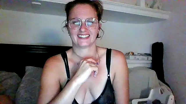 xcrazzycat online show from 10-20-25, 09:26