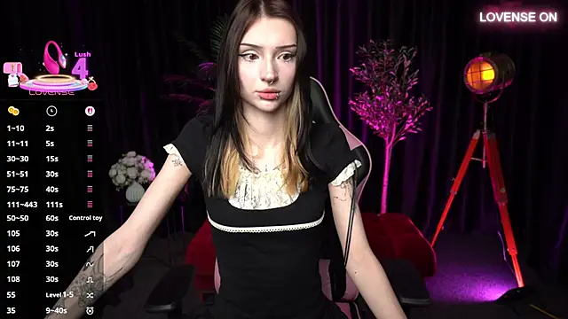 Snapshot of Trix_Void chatting on 02-17-26, 11:29 Trix Void online show from 02-17-26, 11:29