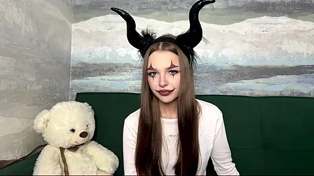 SunnySprinkle online show from 10-31-25, 12:50