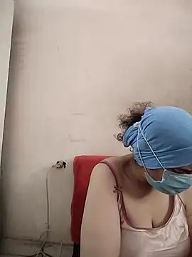 Snapshot of TermedScherzo chatting on 10-18-25, 09:32 TermedScherzo online show from 10-18-25, 09:32