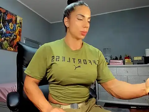 Alesyamuscledollxh online show from 10-04-25, 05:00