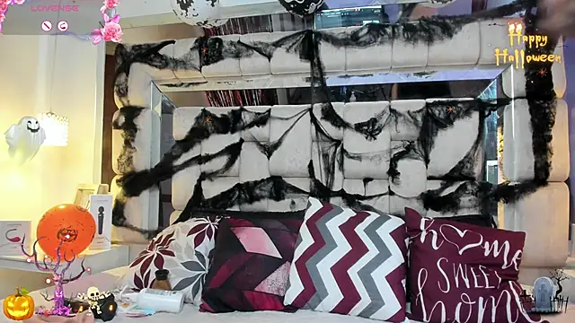 Gaiaxxx online show from 10-28-25, 02:59