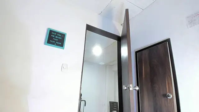 Dann 17  online show from 11-15-25, 12:02