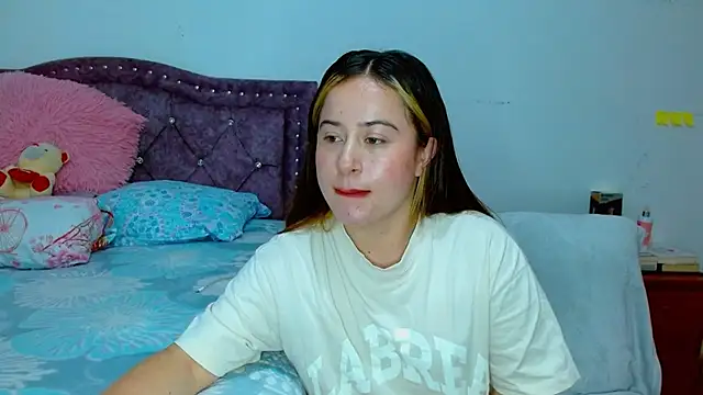 Snapshot of Hanssel_tess chatting on 11-15-25, 09:11 Hanssel tess online show from 11-15-25, 09:11