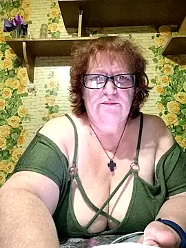 Snapshot of TATSI23 chatting on 10-27-25, 07:18 TATSI23 online show from 10-27-25, 07:18