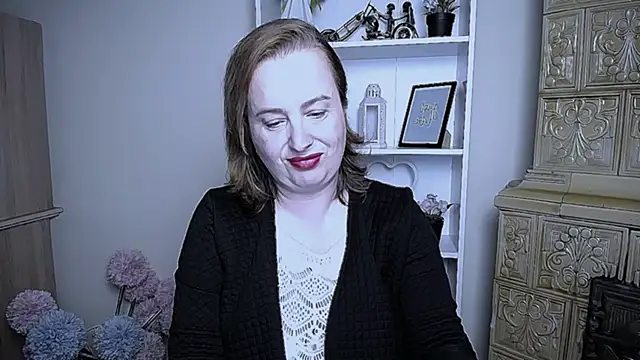 HelenFl online show from 10-11-25, 06:45