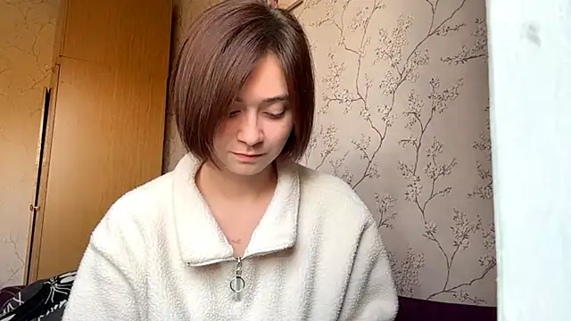 Snapshot of FrancesSoran chatting on 10-18-25, 12:28 FrancesSoran online show from 10-18-25, 12:28