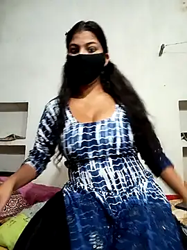 Snapshot of Miya_sistar chatting on 11-04-25, 10:36 Miya sistar online show from 11-04-25, 10:36