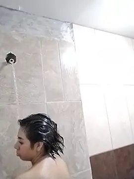 Lollysmile26 online show from 12-15-25, 11:53