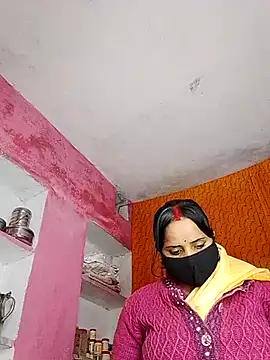 Snapshot of Cr_sonam chatting on 11-11-25, 12:43 Cr sonam online show from 11-11-25, 12:43