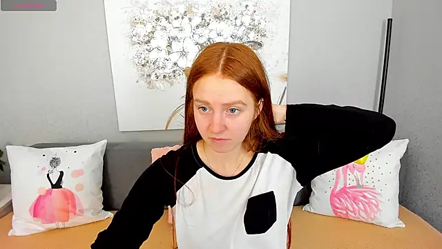 Snapshot of Evarey_ chatting on 11-11-25, 05:18 Evarey online show from 11-11-25, 05:18