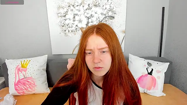 Snapshot of Evarey_ chatting on 11-23-25, 06:35 Evarey online show from 11-23-25, 06:35