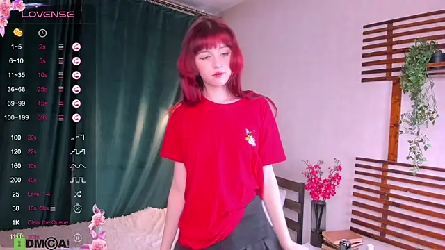 Snapshot of _LucyStars_ chatting on 11-01-25, 01:46 LucyStars online show from 11-01-25, 01:46