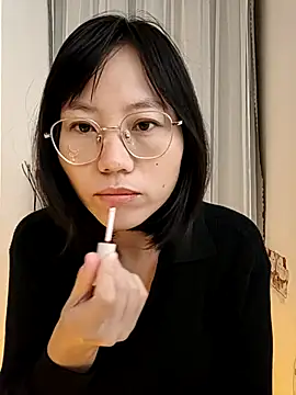 Snapshot of nini10052025 chatting on 11-03-25, 07:04 nini10052025 online show from 11-03-25, 07:04