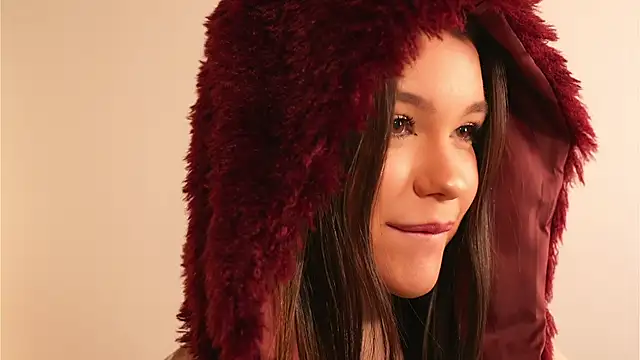 Snapshot of tokyo_bloom chatting on 12-16-25, 03:28 tokyo bloom online show from 12-16-25, 03:28