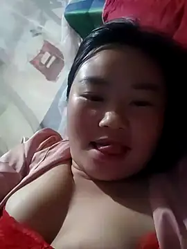 Snapshot of pi-pi-00 chatting on 10-13-25, 03:01 pi-pi-00 online show from 10-13-25, 03:01