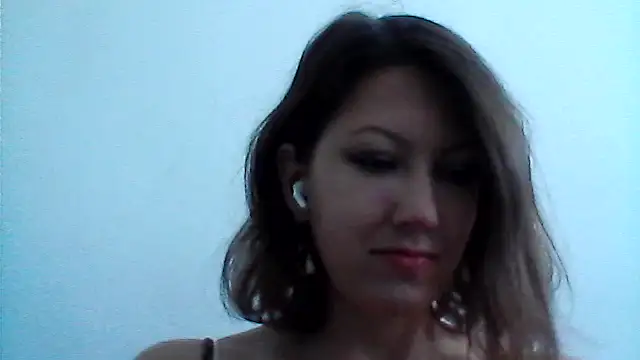 Snapshot of Karivane chatting on 03-01-26, 08:16 Karivane online show from 03-01-26, 08:16