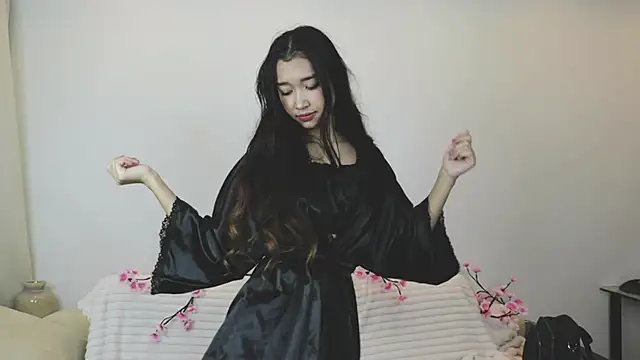 SelinaLukas online show from 10-22-25, 04:29