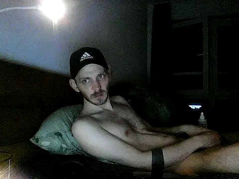 MolleDolle online show from 10-26-25, 03:34