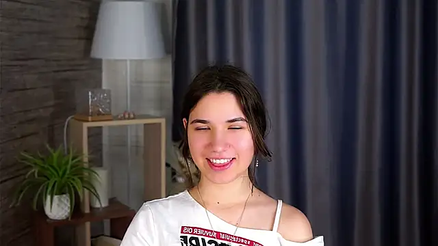 AmmieGerber online show from 10-15-25, 01:28