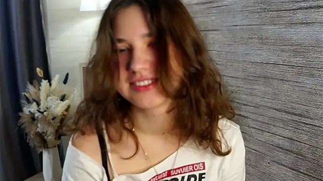 AmmieGerber online show from 10-17-25, 01:31